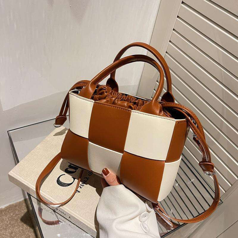Luxury Leather Woven Bucket Drawstring Handbag For Female