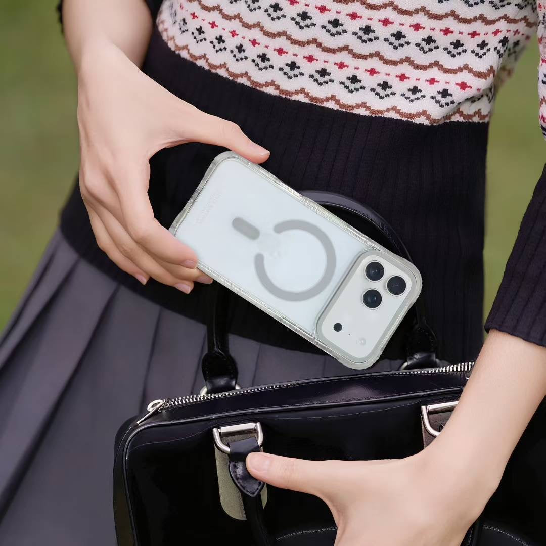 Anti Yellow Transparent Rebecca Santa Barbara Case For iPhone 17 Series