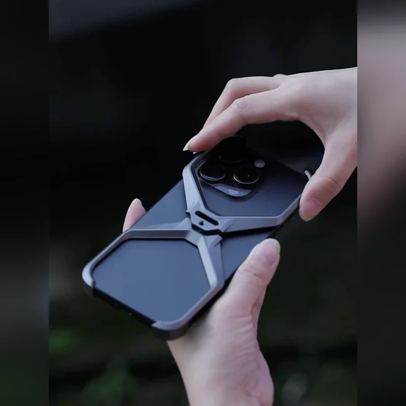 Aluminum Alloy Hollow Cover iPhone For iPhone 16 Pro Max