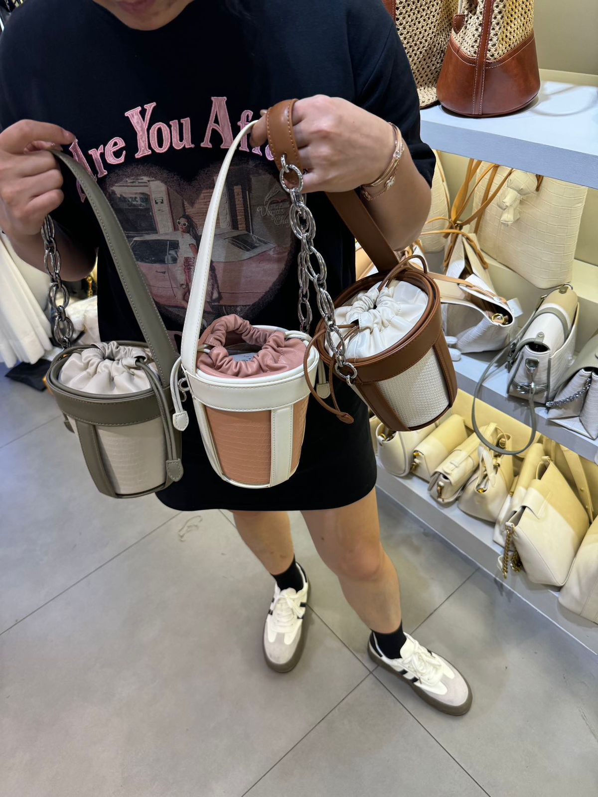 Luxury Leather Dual Shade Barrel Handbag For Female