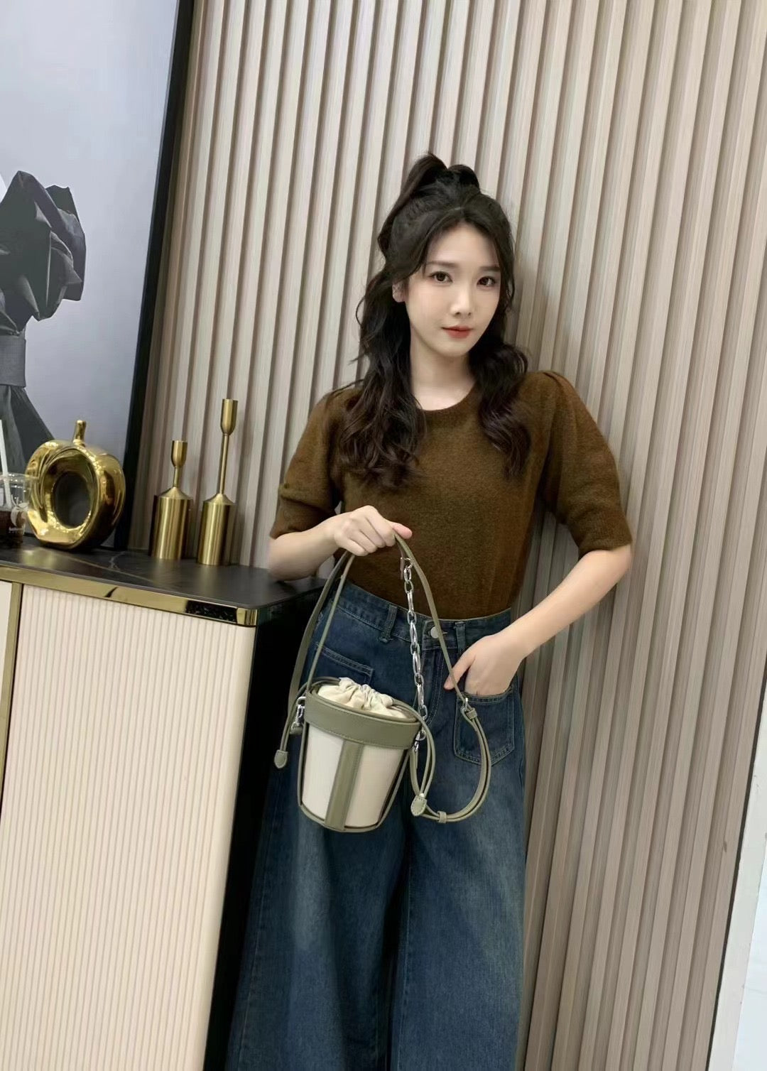 Luxury Leather Dual Shade Barrel Handbag For Female