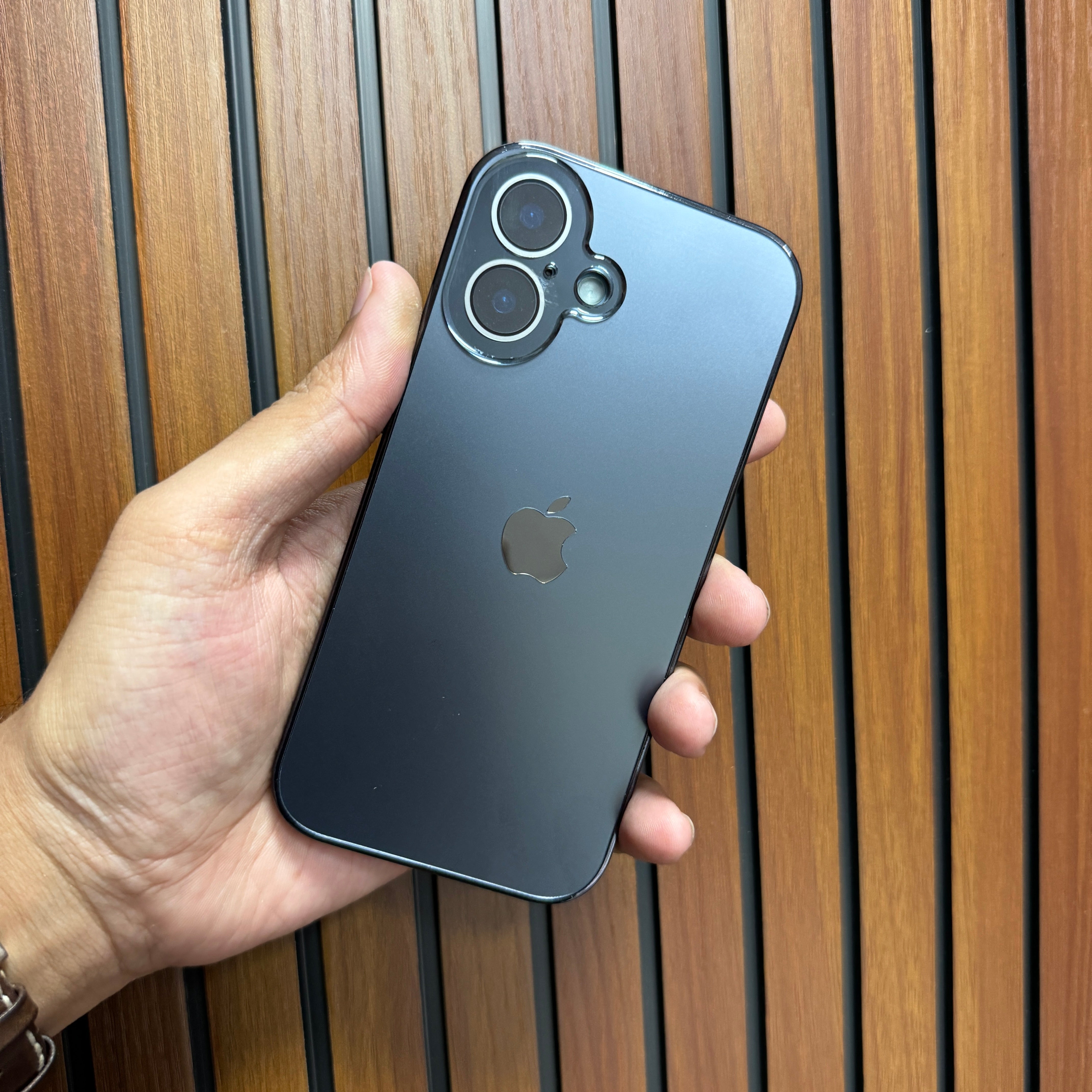 Glossy Ultra Thin Electroplated Camera Lens Protection For iPhone 16