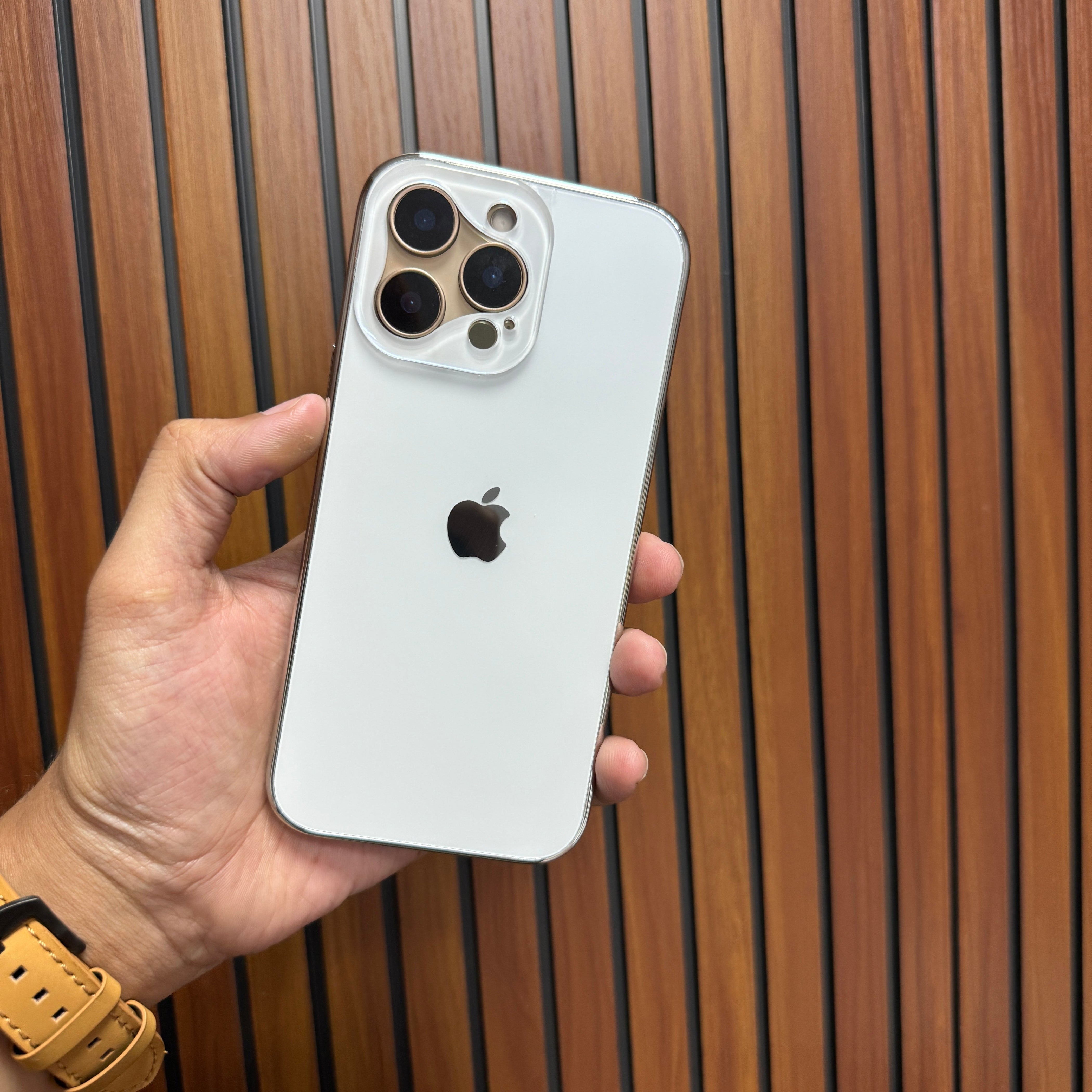 New Concept Ultra Thin Protection Case For iPhone 16 Series