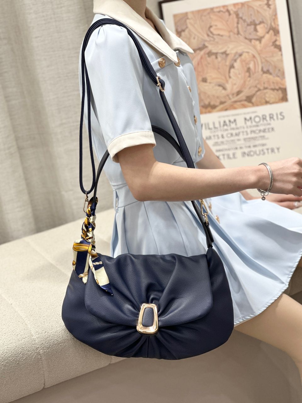 Luxury Vintage Cloud Leather Handbag For Female