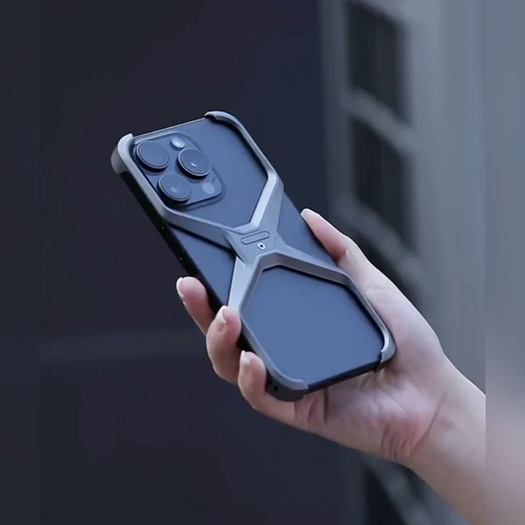 Aluminum Alloy Hollow Cover iPhone For iPhone 15 Pro