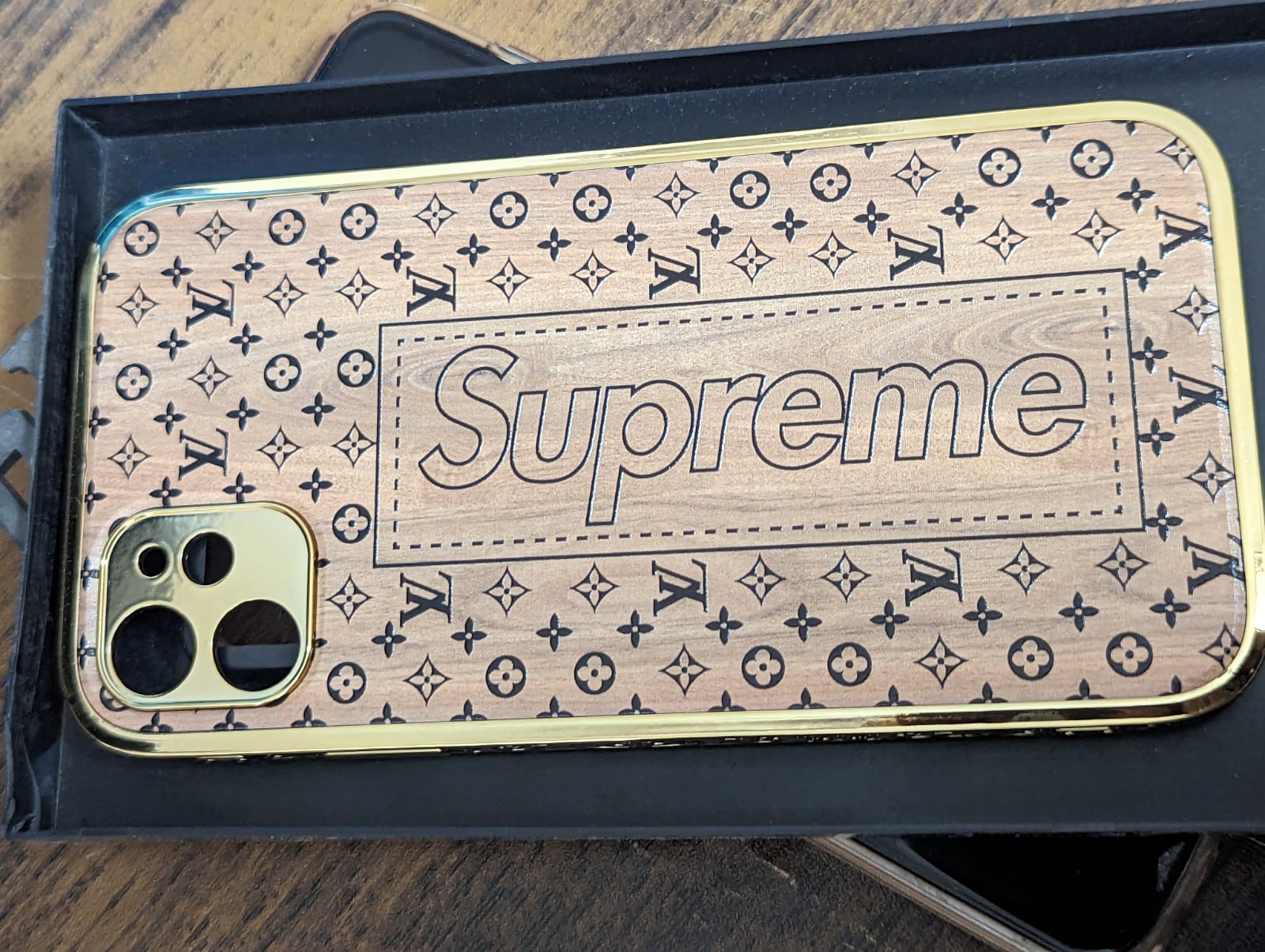 Luxurious Wooden Back Case With Golden Edges For iPhone 11