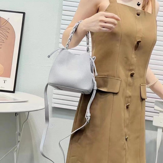 Luxury Leather Versatile Fashion Bucket Handbag For Female