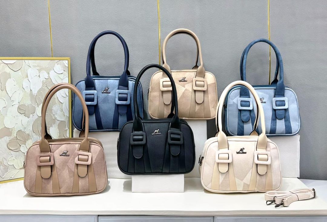 Luxury Embossed Square Double Buckle Deco Leather Handbag For Female