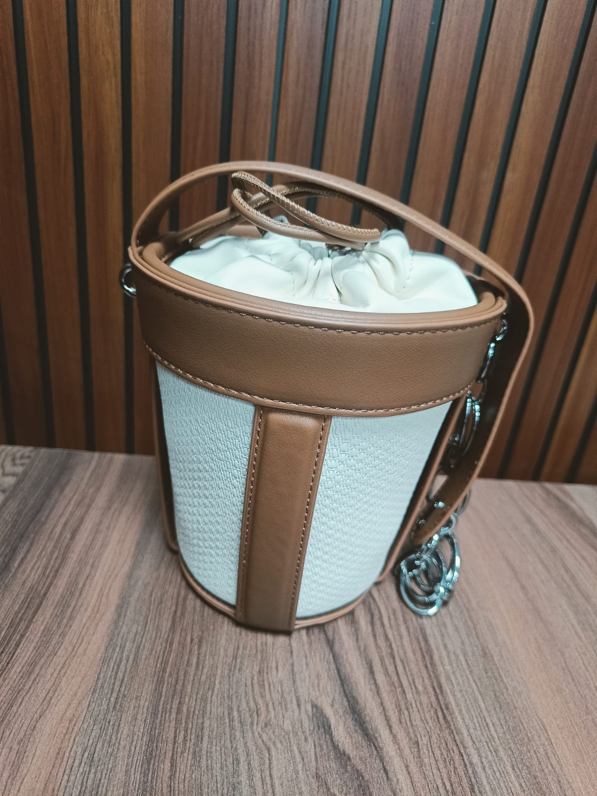 Luxury Leather Dual Shade Barrel Handbag For Female