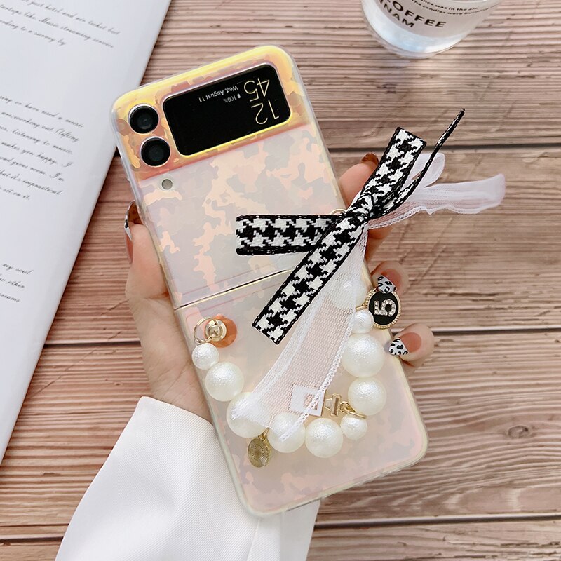 Premium luxury Cute Pearl Hand Chain Pendant Hard Laser Phone Case for Samsung Galaxy Z Flip 3