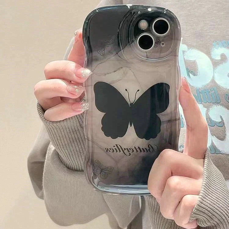 Butterflies Shockproof Back Case For Apple iPhone 15